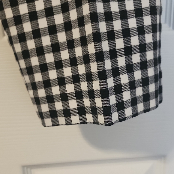 Talbots Black and White Checkered Cropped Pants - Picture 4 of 13